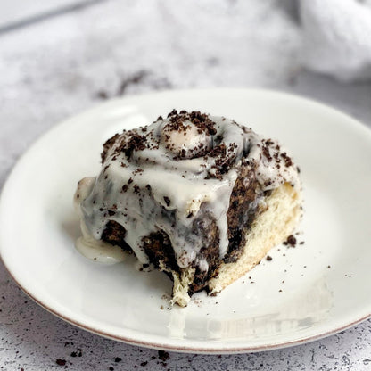 Edibly Cinnamon Rolls (2 flavors)